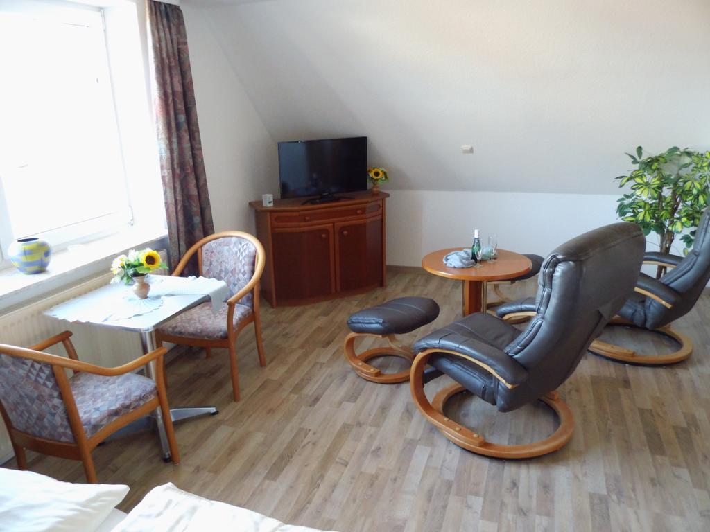 Yachthus - Direkt Am Meer Carolinensiel Kamer foto
