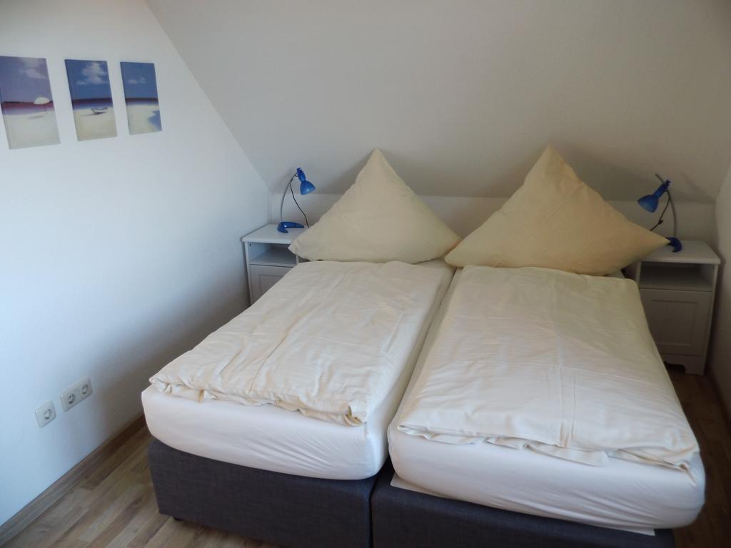 Yachthus - Direkt Am Meer Carolinensiel Kamer foto